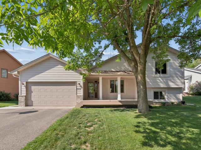 20704 Jaguar Avenue Lakeville MN 55044 - MLS# 7067974