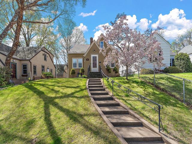 1216 Jessamine Avenue E Saint Paul MN 55106 - MLS# 7068011