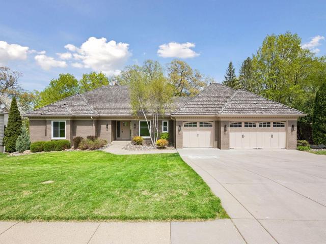10752 Mount Curve Road Eden Prairie MN 55347 - MLS# 7068145