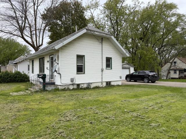 319 8th Street E Albert Lea MN 56007 - MLS# 7068213