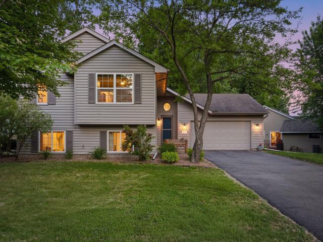 8117 Dakota Lane Chanhassen MN 55317 - MLS# 7068246