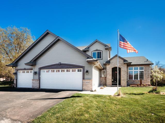10014 Pin Oak Court N Minneapolis MN 55443 - MLS# 7068266