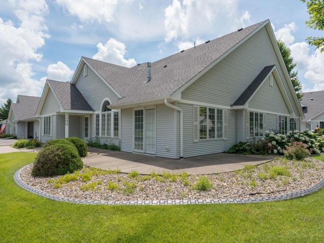 1429 Parkside Lane North Mankato MN 56003 - MLS# 7068507