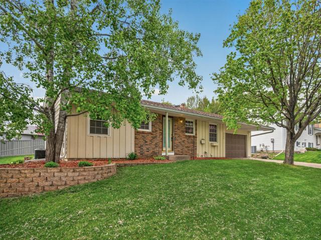 8380 Isle Avenue S Cottage Grove MN 55016 - MLS# 7068641