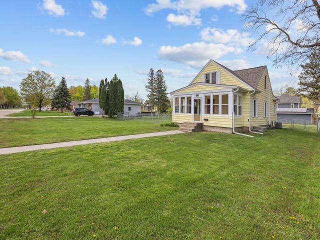 1039 Laurel Avenue Saint Paul Park MN 55071 - MLS# 7068674