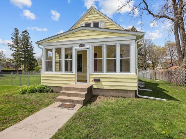 1039 Laurel Avenue Saint Paul Park MN 55071 - MLS# 7068674