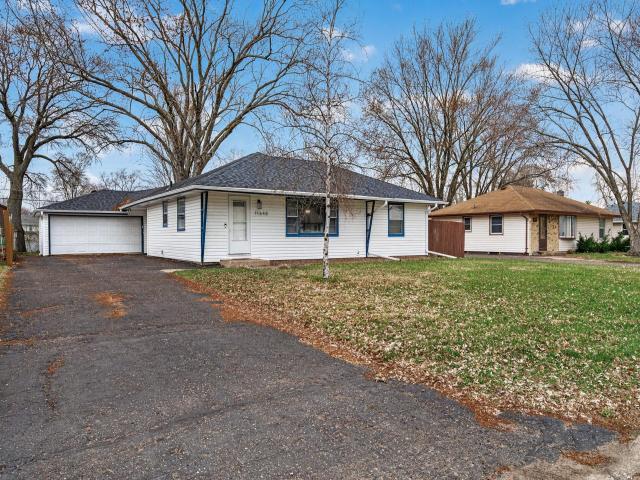 11648 Ilex Street NW Coon Rapids MN 55448 - MLS# 7068809
