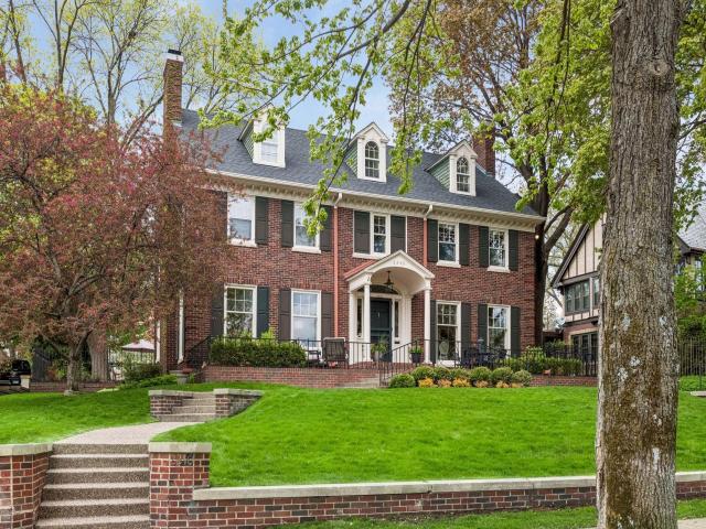 2240 W Lake Of The Isles Parkway Minneapolis MN 55405 - MLS# 7068826