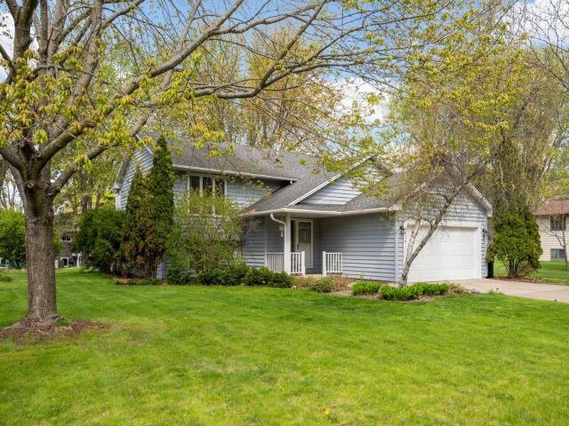 4414 Urbandale Court N Minneapolis MN 55446 - MLS# 7068838