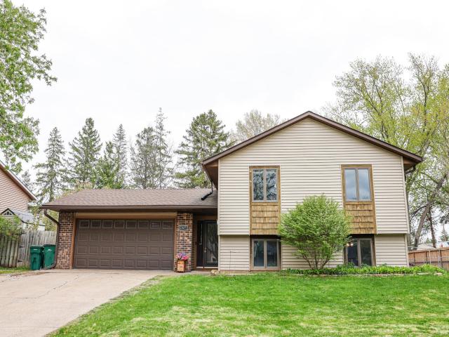 2327 Hidden Valley Lane Stillwater MN 55082 - MLS# 7068873