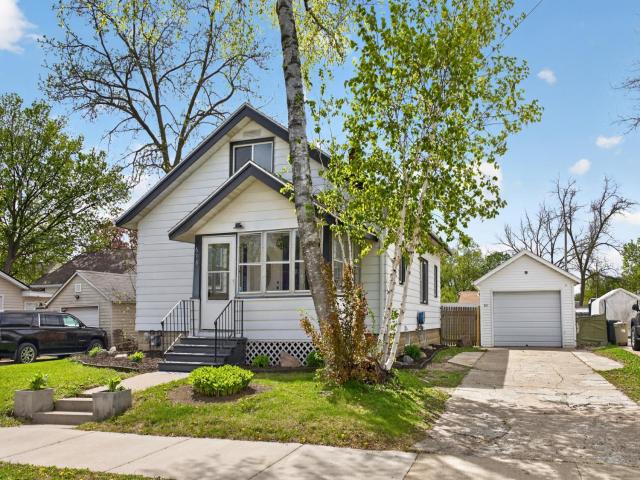 616 6th Street SE Rochester MN 55904 - MLS# 7068905