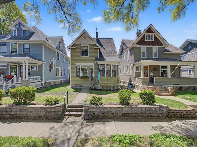 826 Ashland Avenue Saint Paul MN 55104 - MLS# 7068932