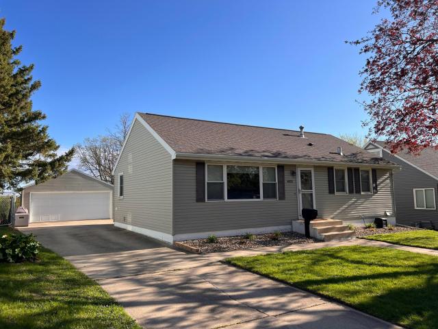4031 7th Place NW Rochester MN 55901 - MLS# 7068941