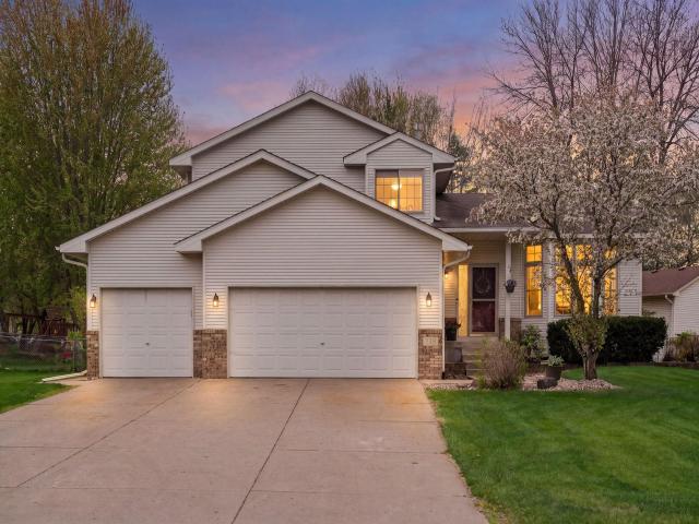936 143rd Avenue NW Andover MN 55304 - MLS# 7069044