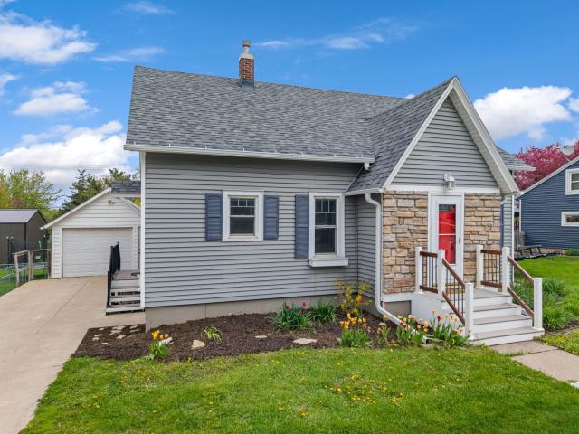 530 2nd Avenue NW Plainview MN 55964 - MLS# 7069095