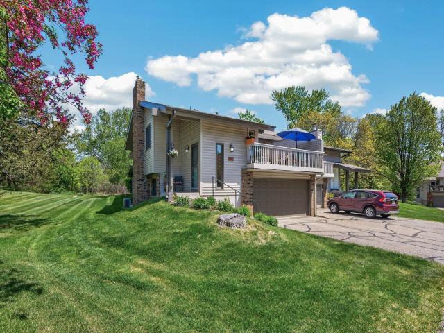9625 Hampshire Lane Eden Prairie MN 55347 - MLS# 7069333