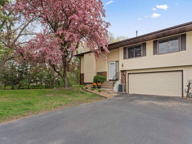 907 Heritage Court W Saint Paul MN 55127 - MLS# 7069360