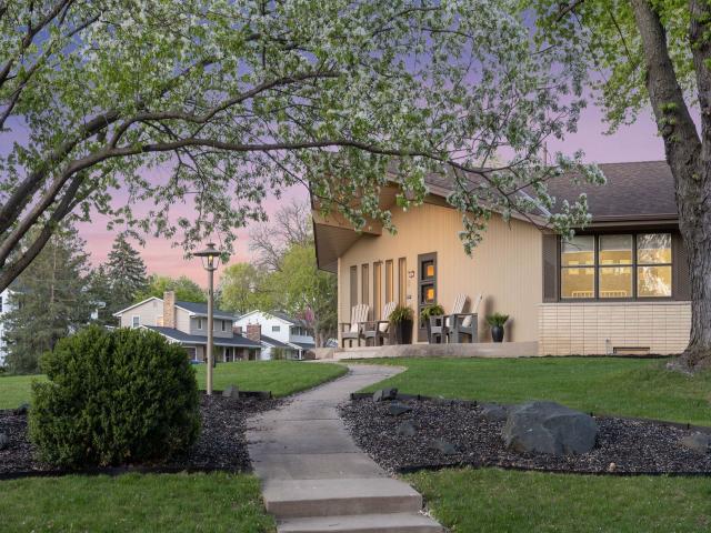 7401 W Shore Drive Minneapolis MN 55435 - MLS# 7069415