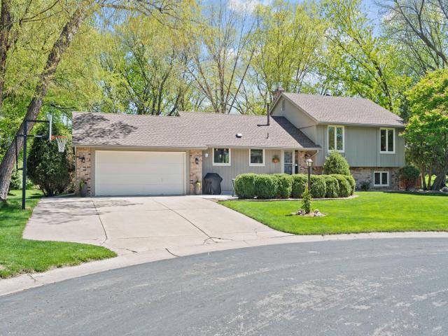 10725 Woodwatch Circle Eden Prairie MN 55347 - MLS# 7069509