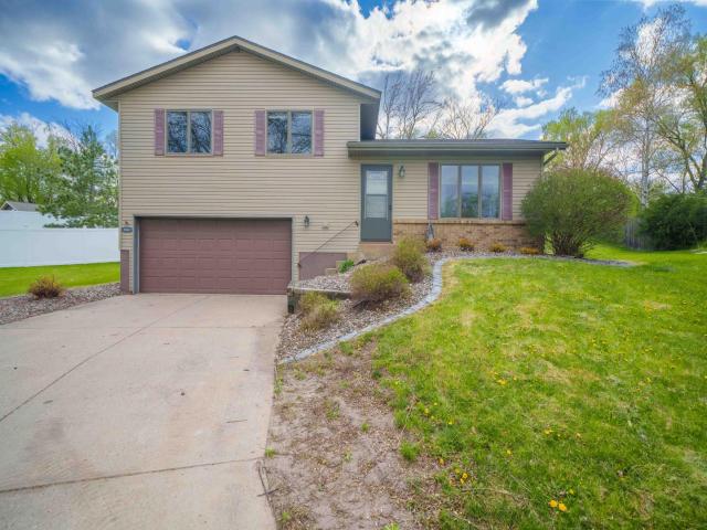 117 Vineyard Street Cannon Falls MN 55009 - MLS# 7069774