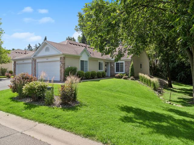 10957 Lexington Drive Eden Prairie MN 55344 - MLS# 7069923
