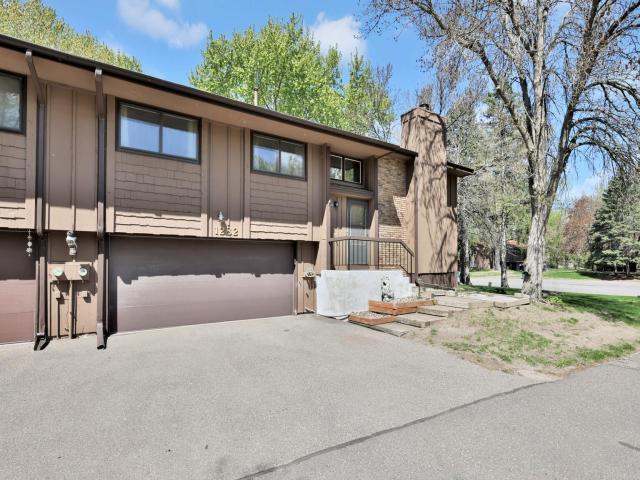 1282 Bridle Path Court Saint Paul MN 55110 - MLS# 7069930