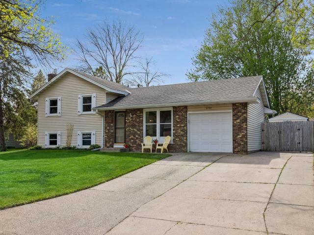 8700 Ironwood Avenue S Cottage Grove MN 55016 - MLS# 7070067