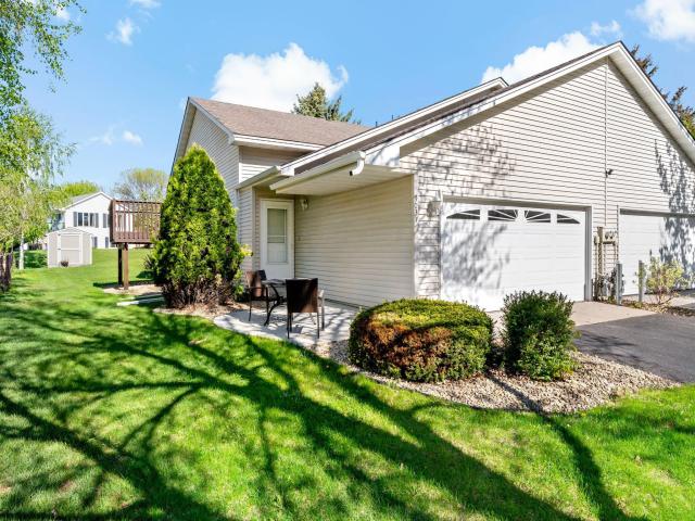 9031 Magnolia Lane N Maple Grove MN 55369 - MLS# 7070091