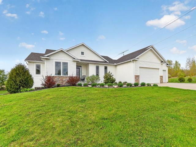 851 Willowmere Drive Zumbrota MN 55992 - MLS# 7070362