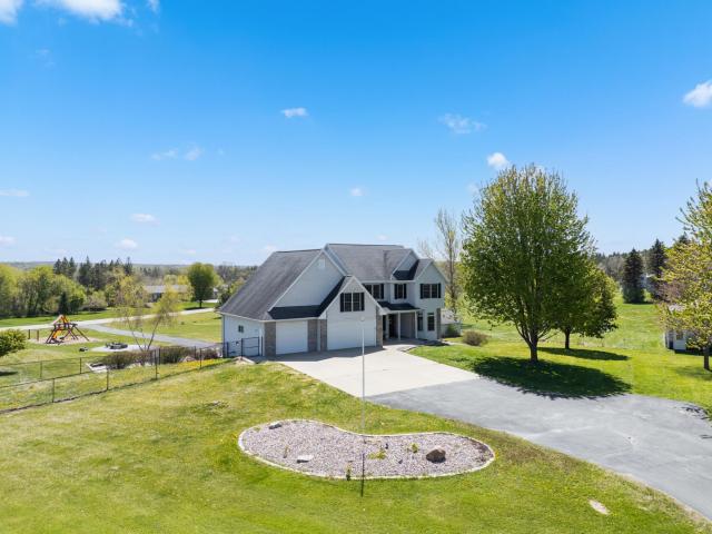 1653 Bear Meadow Lane SE Rochester MN 55904 - MLS# 7070449
