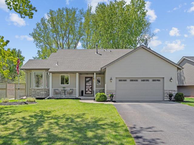 10072 205th Court W Lakeville MN 55044 - MLS# 7070488