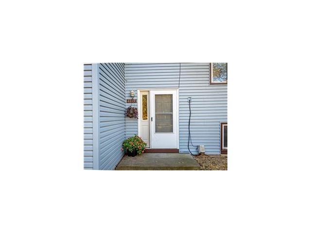 4819 Grenwich Way N Saint Paul MN 55128 - MLS# 7070573