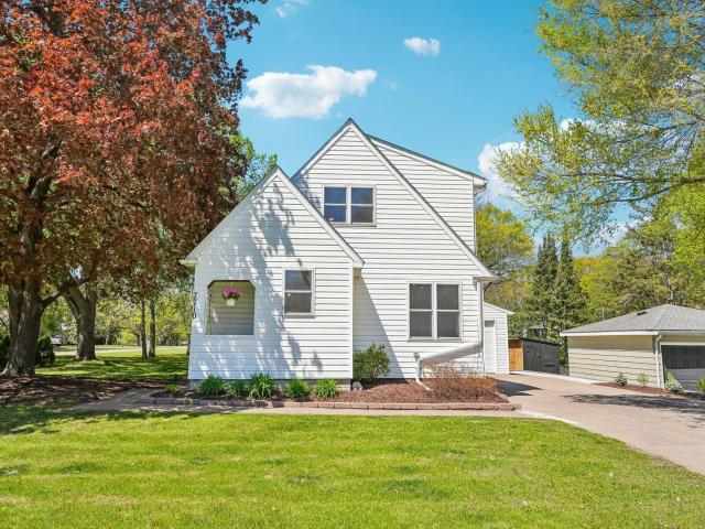7710 Groveland Road Saint Paul MN 55112 - MLS# 7070641