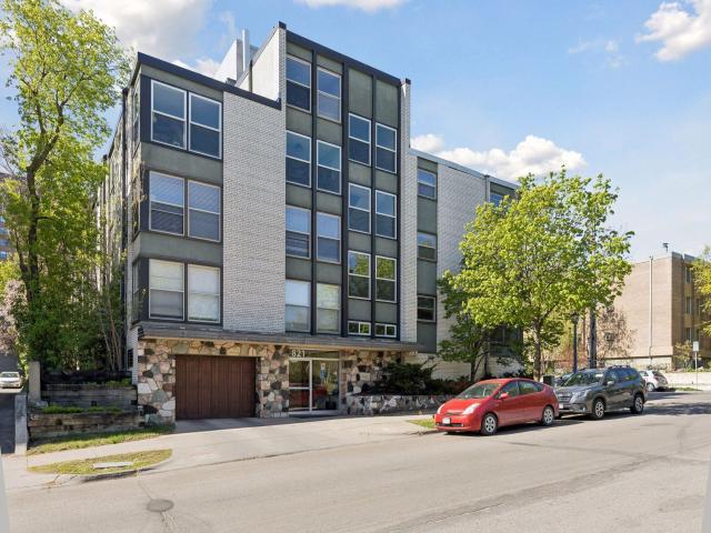 821 Douglas Avenue Unit 304 Minneapolis MN 55403 - MLS# 7070784