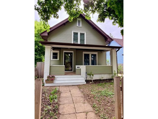 1024 Victoria Street N Saint Paul MN 55103 - MLS# 7070798