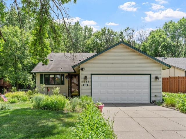 8223 Queen Avenue N Brooklyn Park MN 55444 - MLS# 7070867