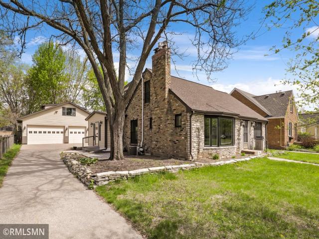 915 Nebraska Avenue W Saint Paul MN 55117 - MLS# 7070906