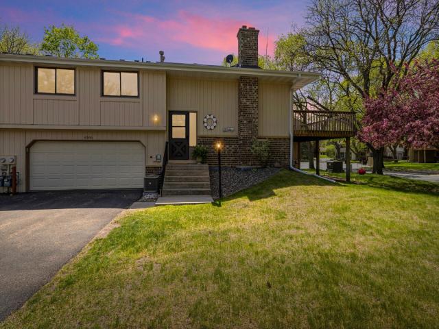 6586 Ives Lane N Maple Grove MN 55369 - MLS# 7071553