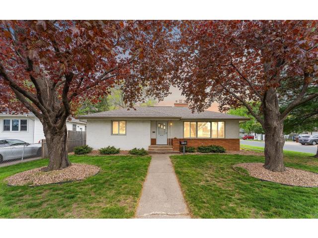 202 Ash Street W South Saint Paul MN 55075 - MLS# 7071646