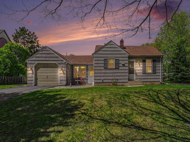 2233 Stewart Avenue Saint Paul MN 55116 - MLS# 7071659