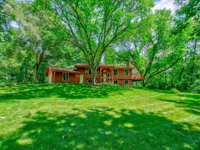 10 High Circle Way Saint Paul MN 55127 - MLS# 7071807