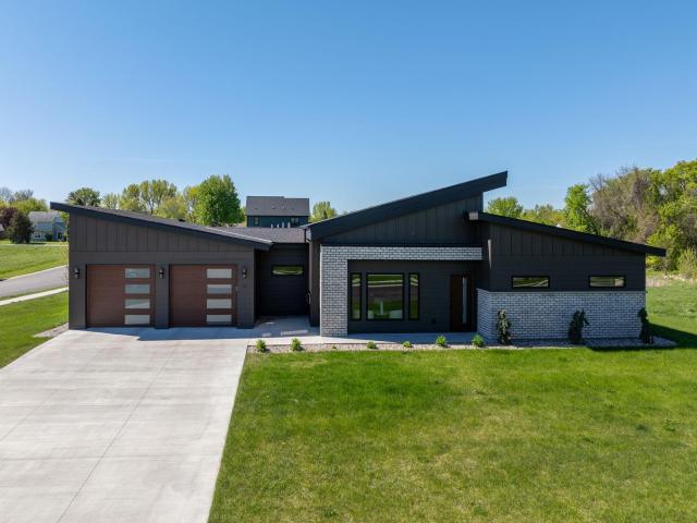 11 South Pointe Court North Mankato MN 56003 - MLS# 7071810