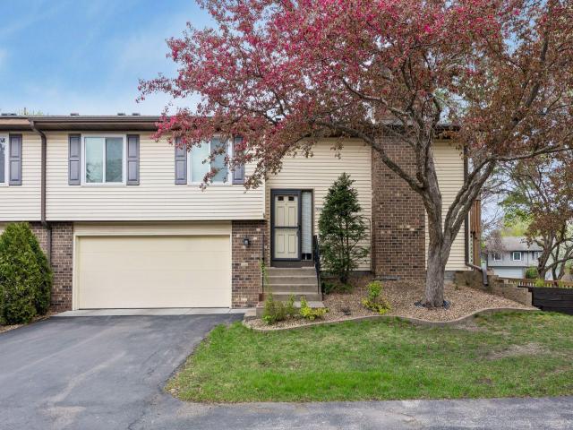 14441 92nd Avenue N Maple Grove MN 55369 - MLS# 7071826
