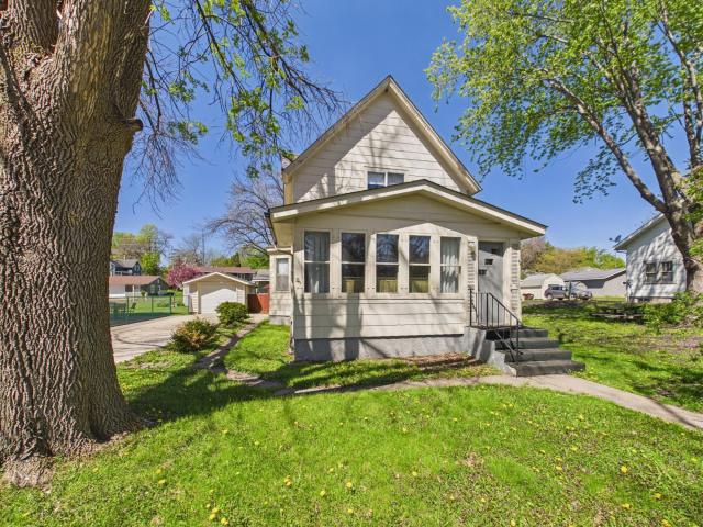 208 4th Avenue NW New Prague MN 56071 - MLS# 7071911