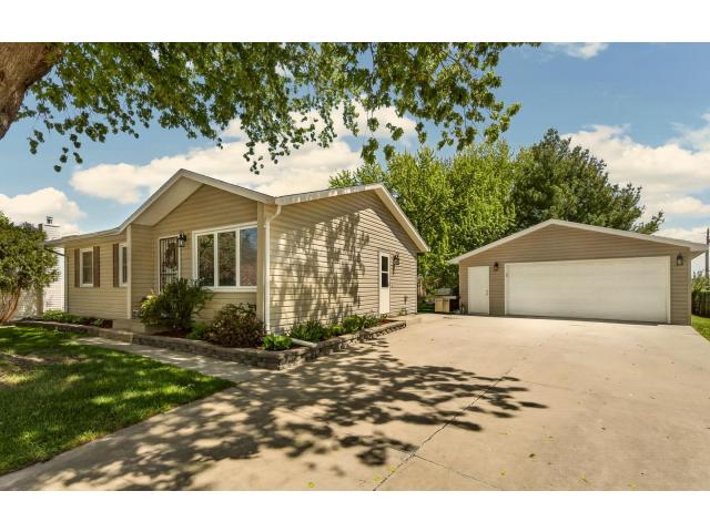 1922 9 1/2 Avenue SE Rochester MN 55904 - MLS# 7071916