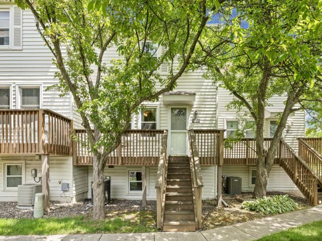 8823 42nd Avenue N Minneapolis MN 55427 - MLS# 7071928