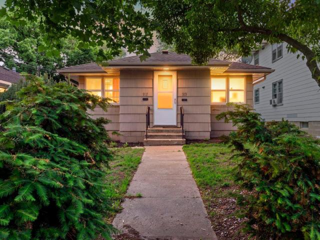 917 Weeks Avenue SE Minneapolis MN 55414 - MLS# 7072074