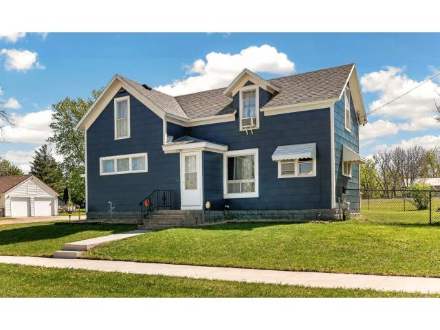 18 4th Avenue NE Dodge Center MN 55927 - MLS# 7072280
