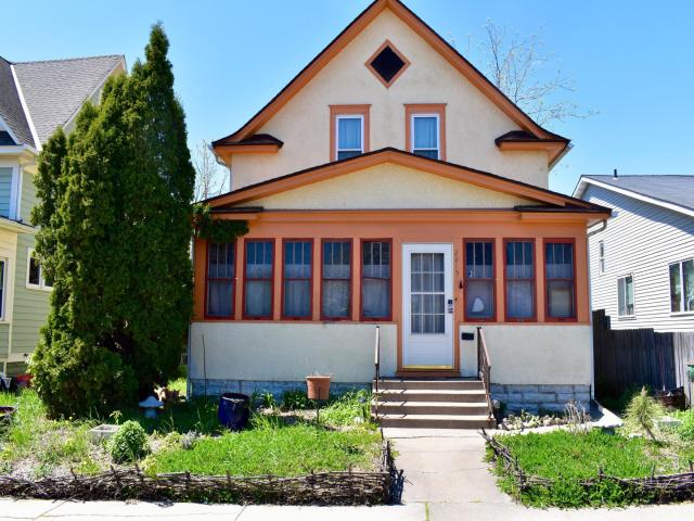 2215 Penn Avenue N Minneapolis MN 55411 - MLS# 7072477