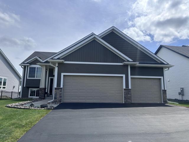 2802 213th Street W Farmington MN 55024 - MLS# 7072637